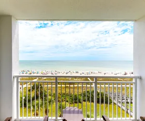 Photo 2 - Direct Oceanfront Amazing Views In Camelot Resort!