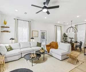 Photo 5 - Modern Home-Walk to Beach-Cowboy Pool-Dog Friendly