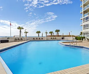 Photo 4 - Last Minute opening! Condo Directly On Beach~Large Balcony~Tram~ Family Friendly