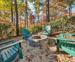 Photo 5 - The Bears Den - Pet Friendly, Fire Pit, Kayaks!