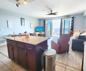 Photo 3 - Gorgeous, private and unique 1136  , incredible Fountain Show views!