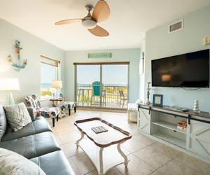 Photo 3 - Ocean View  Penthouse Unit 7th night free  Ask host Eva