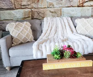 Photo 5 - Privacy on the 4th Floor, No Elevators needed, Updated With Fountain Show View!