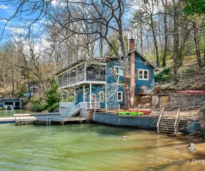 Photo 3 - Bluegill Lakehouse by Carolina Properties - Views!