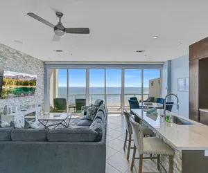 Photo 4 - PH, Balcony, Lazy River, I/O Pools, Game Room, Spa, Beach, Luxury 2/2 Penthouse!