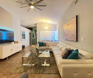 Photo 4 - Florida Disney Star Wars Villa w/ Poolside Cinema