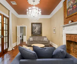 Photo 2 - The Marsalis Deluxe Guesthouse | Louis Park Hotel