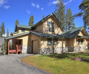 Photo 4 - Highwood Hideaway