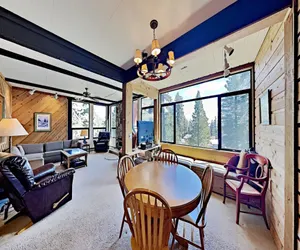 Photo 2 - Condo with Great Views - Close to all Mammoth Recreation! (Unit 543 at 1849)