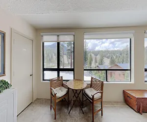 Photo 2 - Fantastic 3 Bedroom Condo with Great Views and Quiet Slopeside Location! (Unit 201 at 1849)