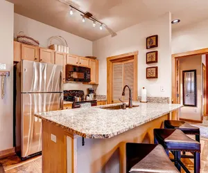 Photo 5 - Upgraded 2Bdr In Village/Walk to Slopes, fireplace & balcony