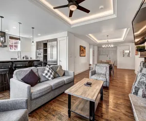 Photo 5 - Spacious 4 Bedroom Condo Steps from Winter Activities