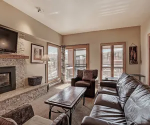 Photo 2 - Village at Breckenridge Condos Sleeps 8 - Ski in Out + Walk downtown