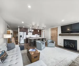 Photo 2 - Amazing Location - Steps to American Eagle Lift - CJ202