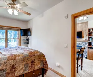 Photo 2 - Beautiful 2Br~Sleeps up to 6~No Cleaning Fees
