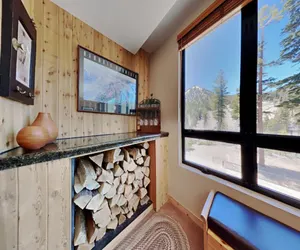 Photo 2 - Beautifully Remodeled 2 Bed 2 Bath Condo with Mountain View! Great Location, Close to Slopes! (Unit 302 at 1849)