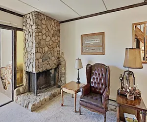 Photo 4 - Comfortable 2 Bedroom Condo with Loft! Prime Location with Beautiful View! (Unit 406 at 1849)