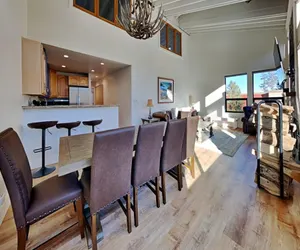 Photo 5 - Large Upgraded 4 Bedroom Condo in Mammoth! Easy access To Hot Tubs, Pool, Sauna (Unit 684 at 1849)