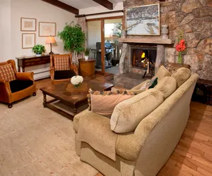 Photo 4 - 3BR Residence w/ Cozy Fire Place - Lodge at Vail Save 20% on 7+ Nights!