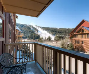 Photo 2 - Large 2Br Condo @ Red Hawk 2272~Walk to slopes