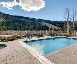 Photo 2 - 1Br Condo @ Red Hawk 2291~Walk to Gondola~Kids Ski Free!