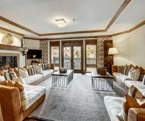 Photo 2 - Arrabelle Luxury Mountain View 4 BR Condo- Close To The Mountain Save 20% on 7+ Nights!