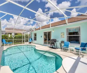 Photo 2 - Amazing Near Disney Home w/private Pool (1566)