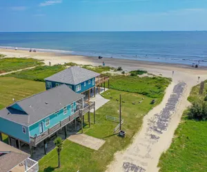 Photo 2 - Chillax Inn