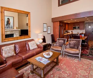 Photo 5 - Premier Mountainside 2 BR Condo at Lodge at Vail Save 20% on 7+ Nights!