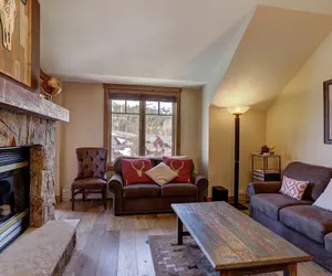 Photo 3 - 3Br Sweeping Snowcapped Views + Expansive Balcony - Sleeps 8