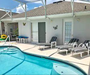 Photo 4 - 4341, Lake view. Family pool home