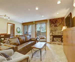 Photo 4 - Perfect Location, Pet Friendly Ski-In Ski-Out - CM336
