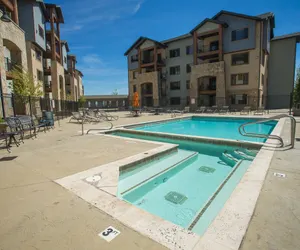Photo 3 - Well Equipped Condo with Balcony Overlooking Pool Save 20% on 7+ Nights!