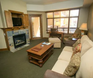 Photo 3 - Sundial Lodge Condo Steps from Red Pine Gondola Save 20% on 7+ Nights!