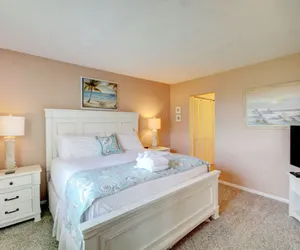 Photo 4 - 240 El Matador