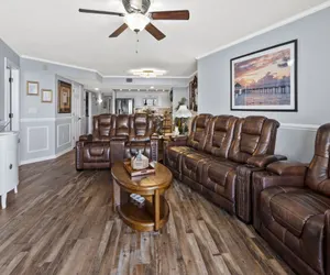 Photo 3 - Ocean Bay Club 1404