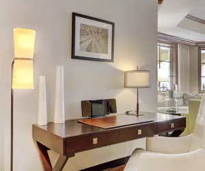 Photo 5 - Luxury 2BR+Den Ritz-Carlton Residence Save 20% on 7+ Nights!