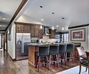 Photo 2 - Vail Village Private 4 BR Residence w Full Kitchen Save 20% on 7+ Nights!