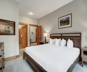 Photo 4 - Modern 3Br Mountain Townhouse - Winter Escape Mins to Slopes