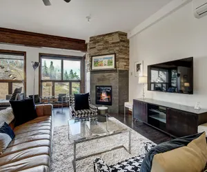 Photo 2 - 2BR/2BA Condo in Beaver Creek Village - Ski-in/ski-out