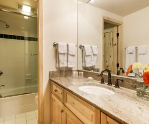 Photo 5 - Aspen Alps Apartment #209
