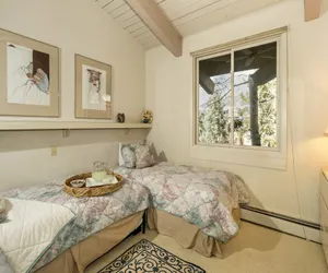 Photo 2 - Aspen Alps Apartment #114