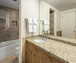 Photo 4 - Aspen Alps Apartment #210