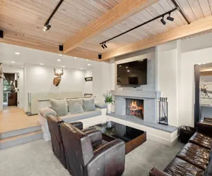 Photo 2 - Aspen Alps Apartment #805