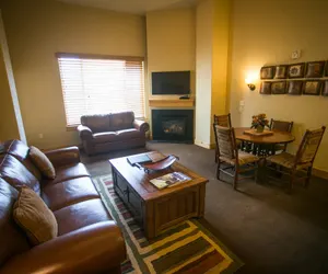 Photo 3 - Large Condo, Steps Away from Canyons Village Save 20% on 7+ Nights!