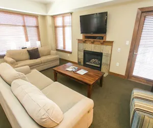Photo 3 - Comfort and Convenience in this Spacious Unit Save 20% on 7+ Nights!