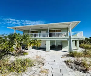 Photo 2 - 763 NORTH SHORE DRIVE - UPSTAIRS