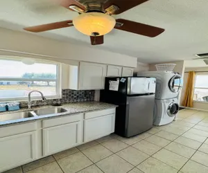 Photo 5 - 763 NORTH SHORE DRIVE - UPSTAIRS