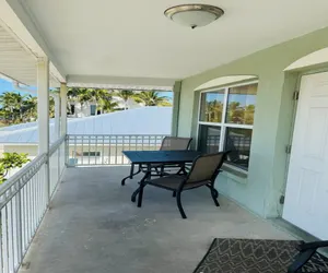 Photo 3 - 763 NORTH SHORE DRIVE - UPSTAIRS