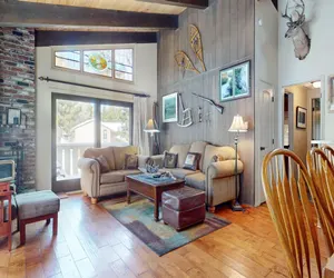Photo 4 - Chateau de Montagne 1 Spacious Townhome with Great Complex Amenities On the Shuttle Route